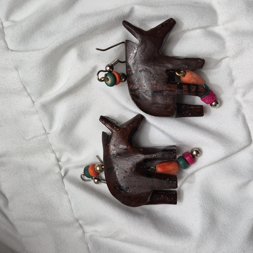 VINTAGE Handcrafted Carved Stanhope Wooden  Animal Beaded Earrings